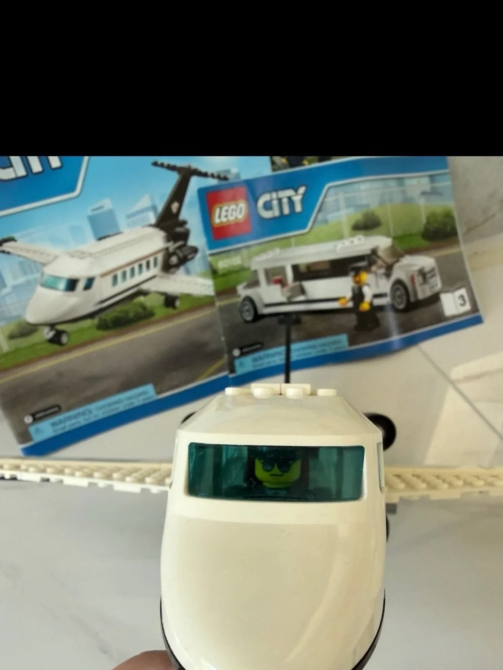 Lego City White & Black Private Jet with Limo